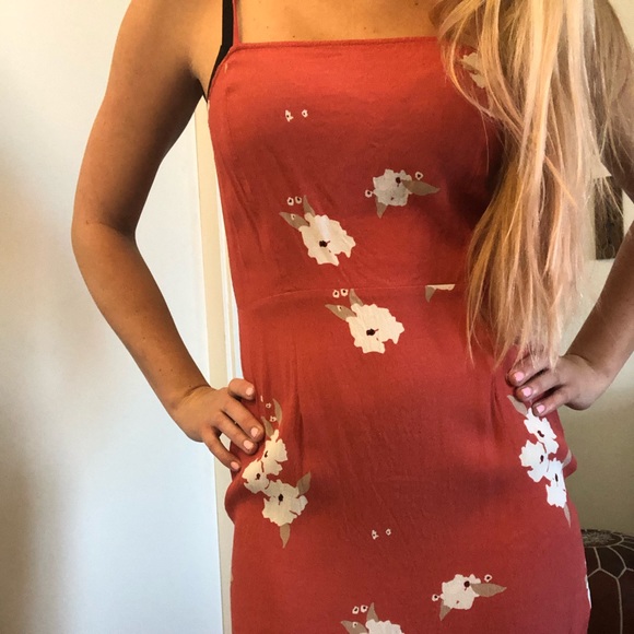 Cute sundress - Picture 3 of 3